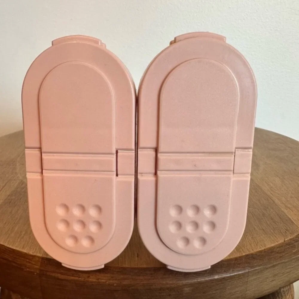 Pair of Vintage Tupperware Spice Shaker Salt Pepper Containers Pink With Lids x2
